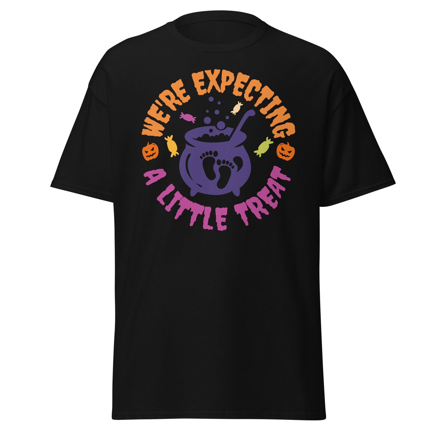 Wir erwarten eine kleine Überraschung, ein weiches T-Shirt aus schwerer Baumwolle im Halloween-Design